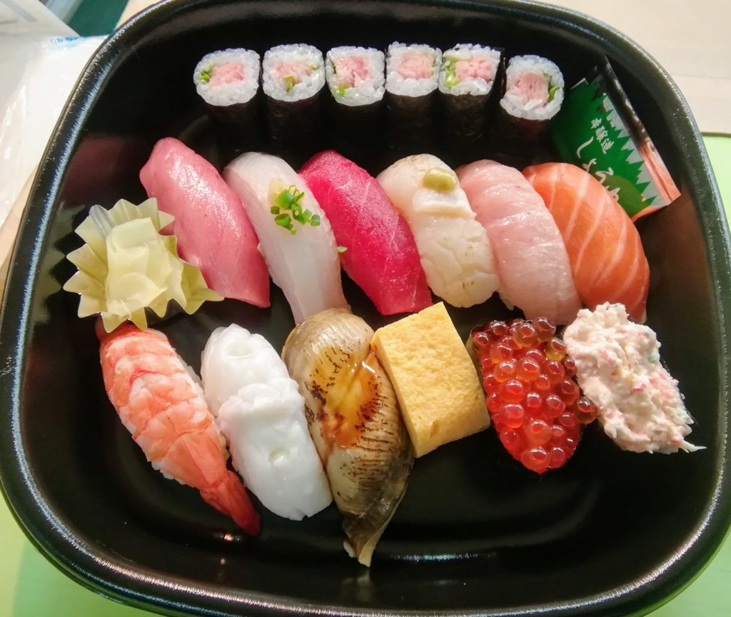 お刺身・惣菜・寿司・仕出しの「魚八」 - 静岡県島田市金谷の魚屋です